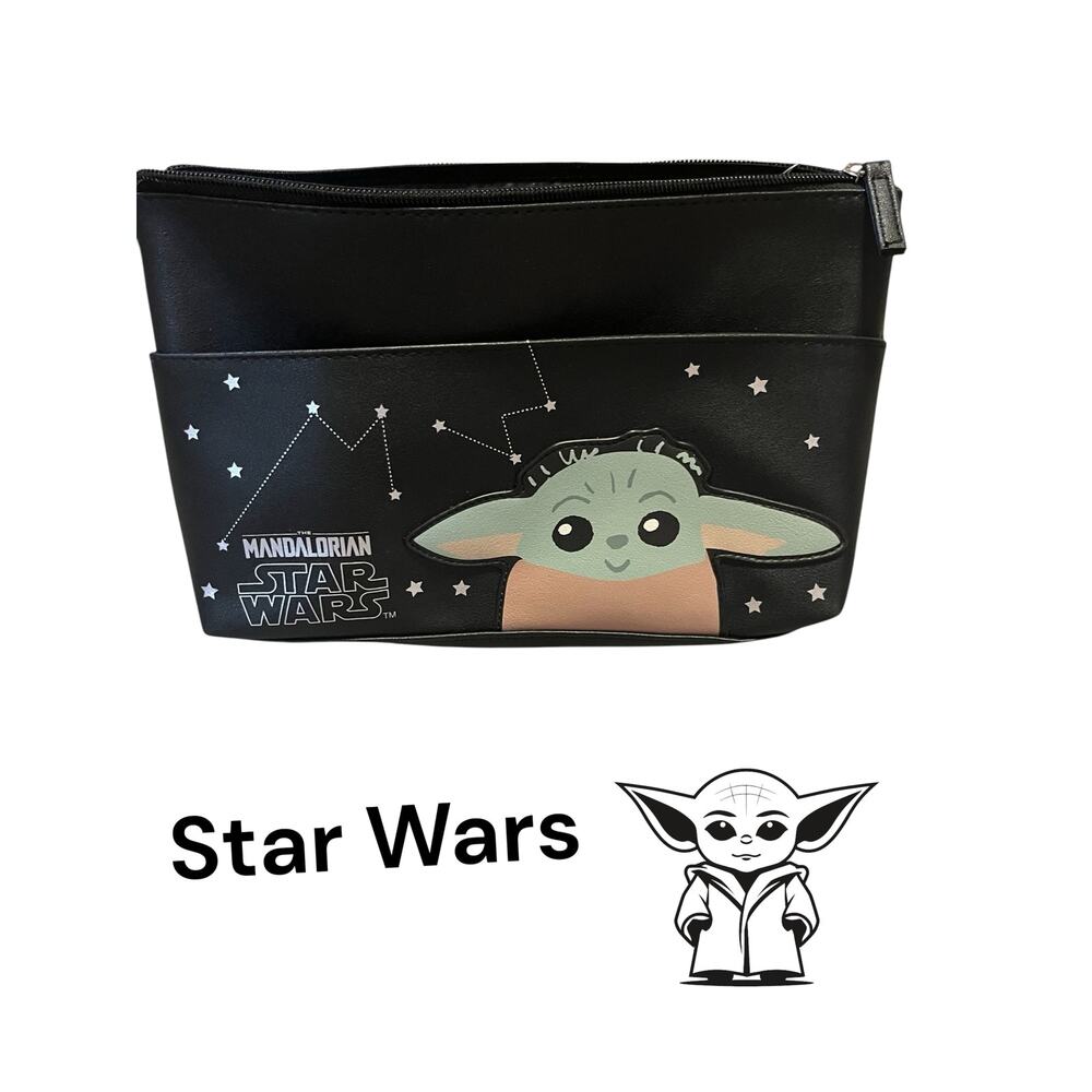 Star Wars The Mandalorian Large Cosmetic Bag Set NWT